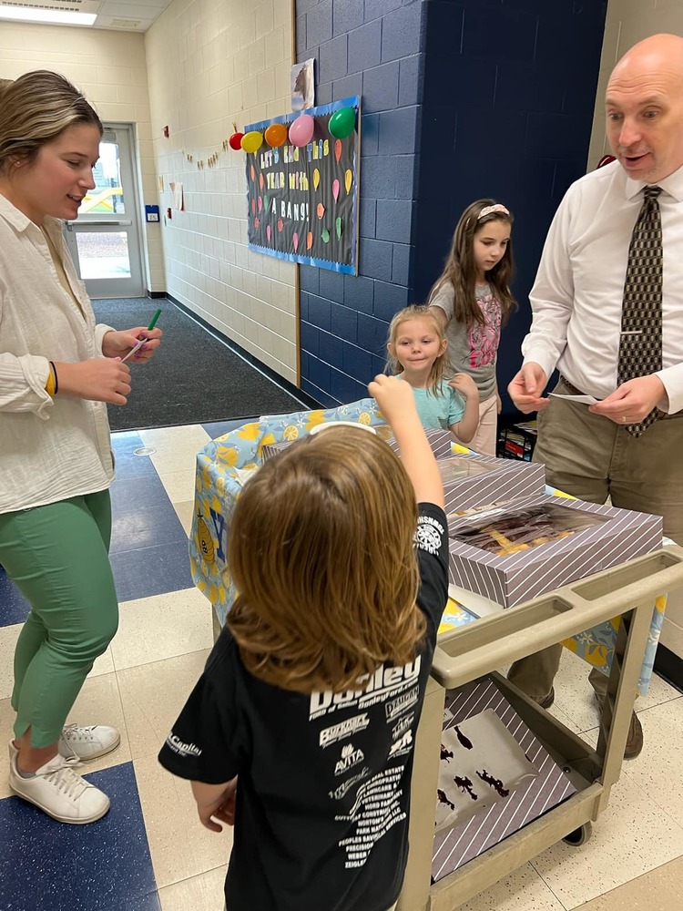 The a Yum Yum cart | Colonel Crawford Local Schools